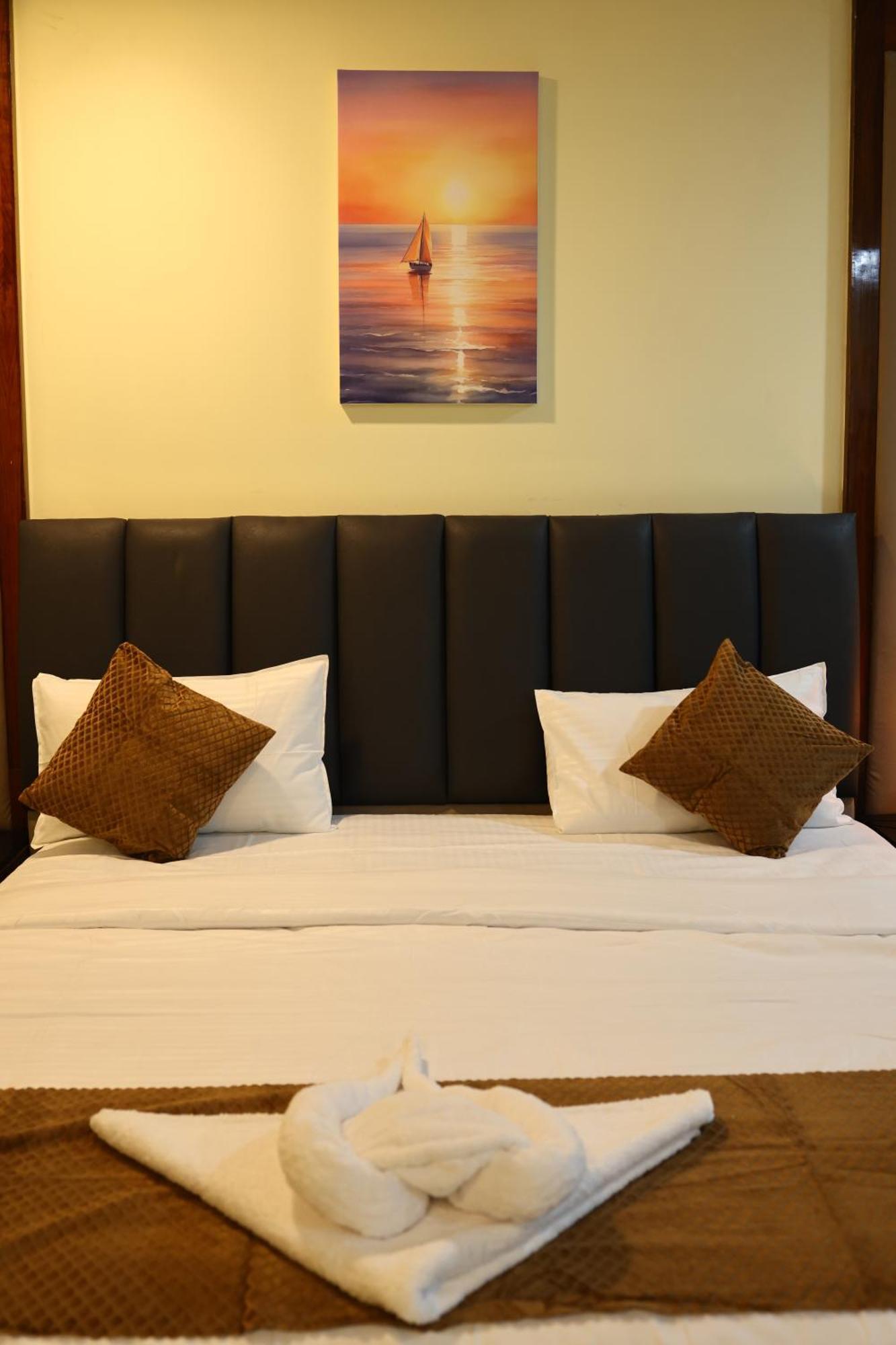 Lj Dadi'S Grand Hotell Visakhapatnam Eksteriør bilde