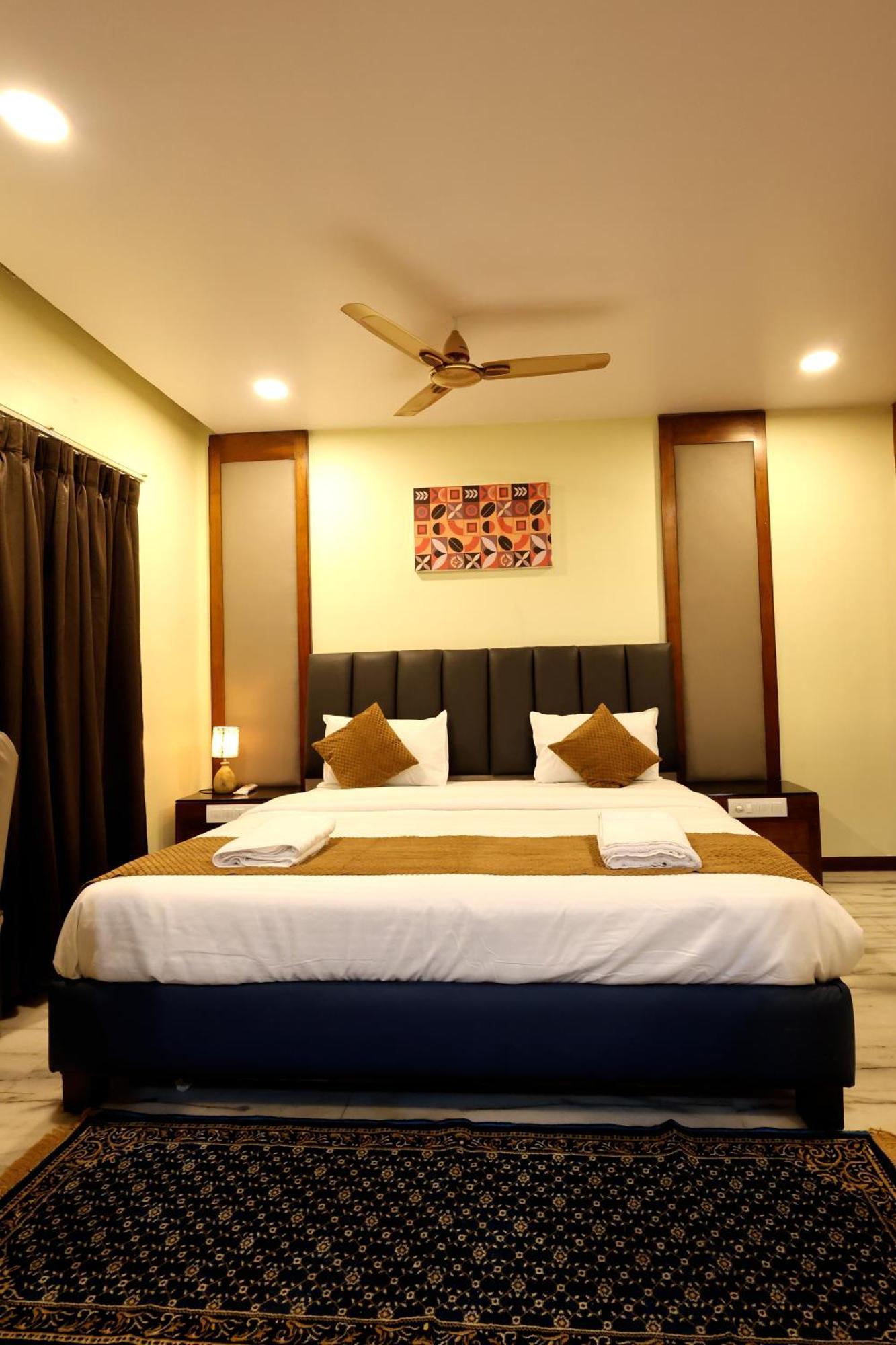 Lj Dadi'S Grand Hotell Visakhapatnam Eksteriør bilde
